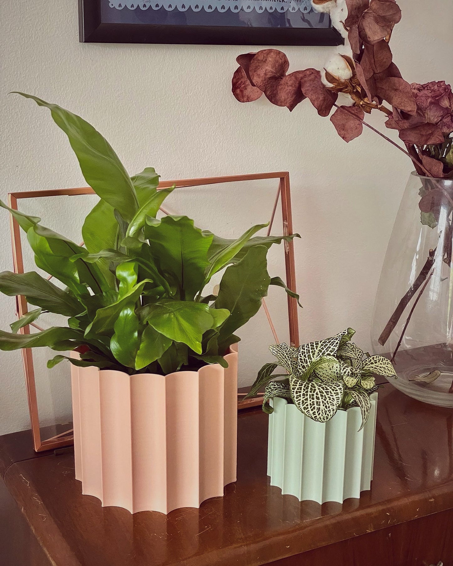 Small planter in Sage and Medium planter in Cherry Bloosom